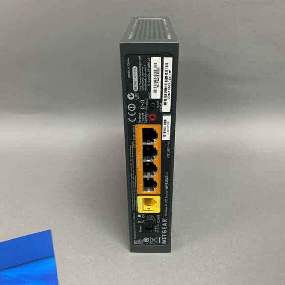 Netgear N300 WNR2000 Wireless Router Work and Play in Box - Picture 9 of 9